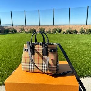 Burberry Small Bag Classic